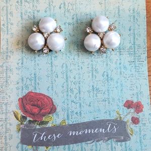 Vintage Trifari Clipon Earrings